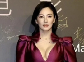 深圳街拍生图炸雷！张雨绮酒红绸缎裹身透“肉香”，宁静预言成真-蓬勃资源分享网